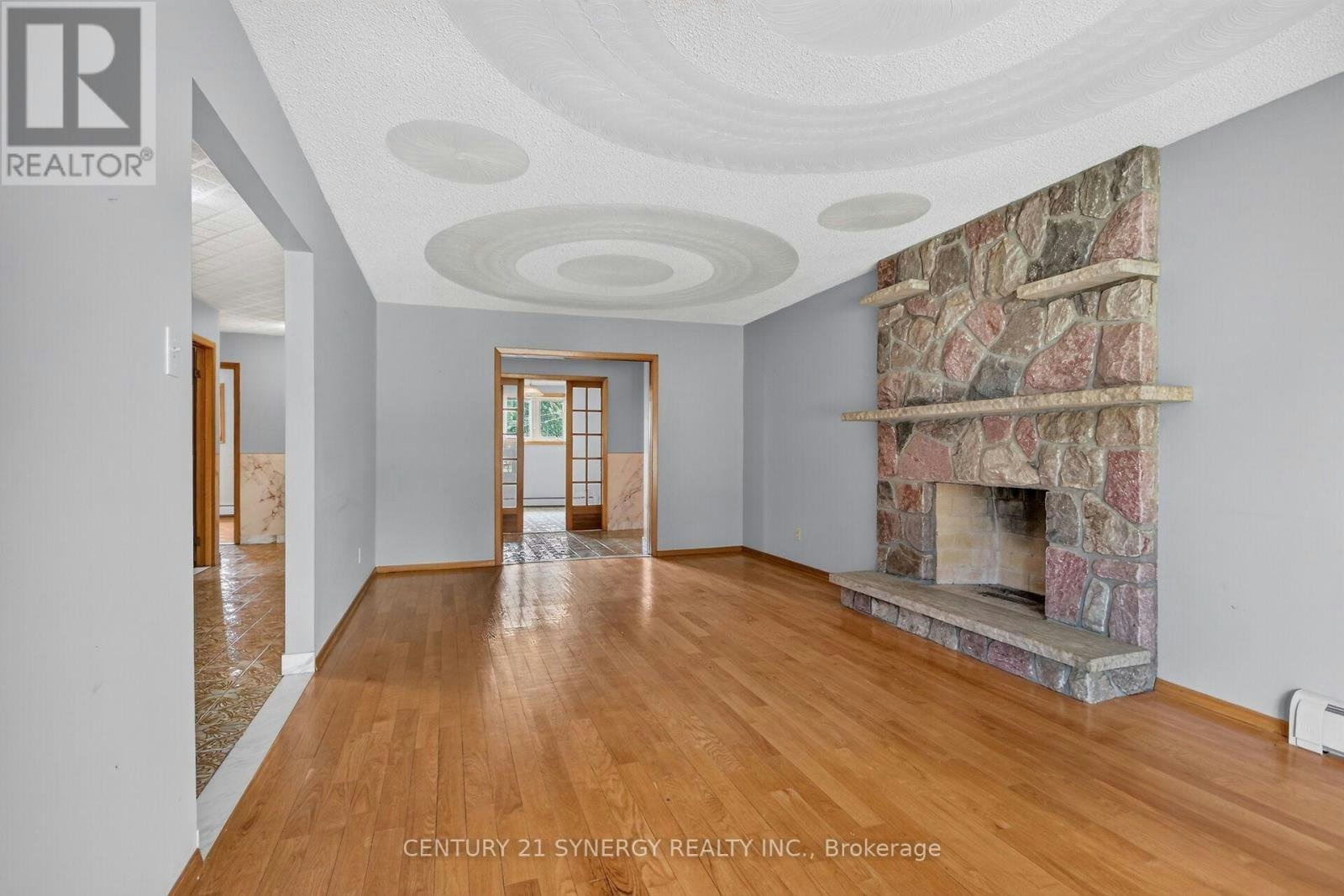 974 Greenbriar Avenue, Ottawa, ON, K2C 0J7 - 5