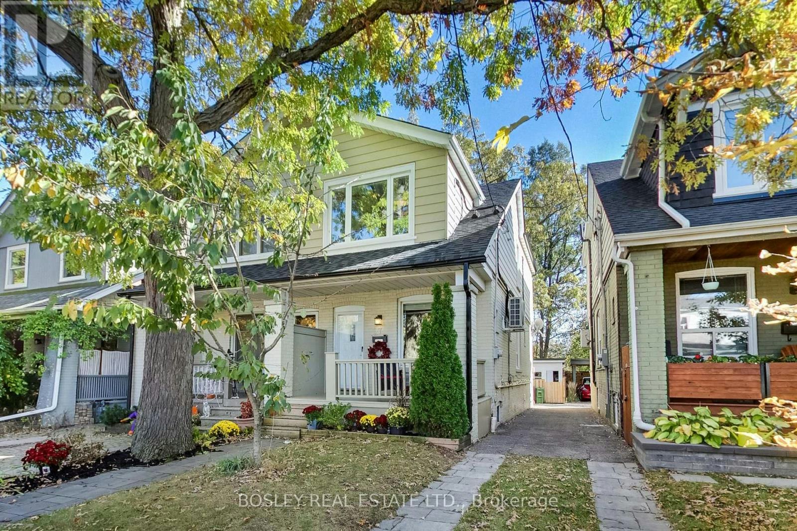 97 Oakcrest Avenue, Toronto, ON, M4C 1B4