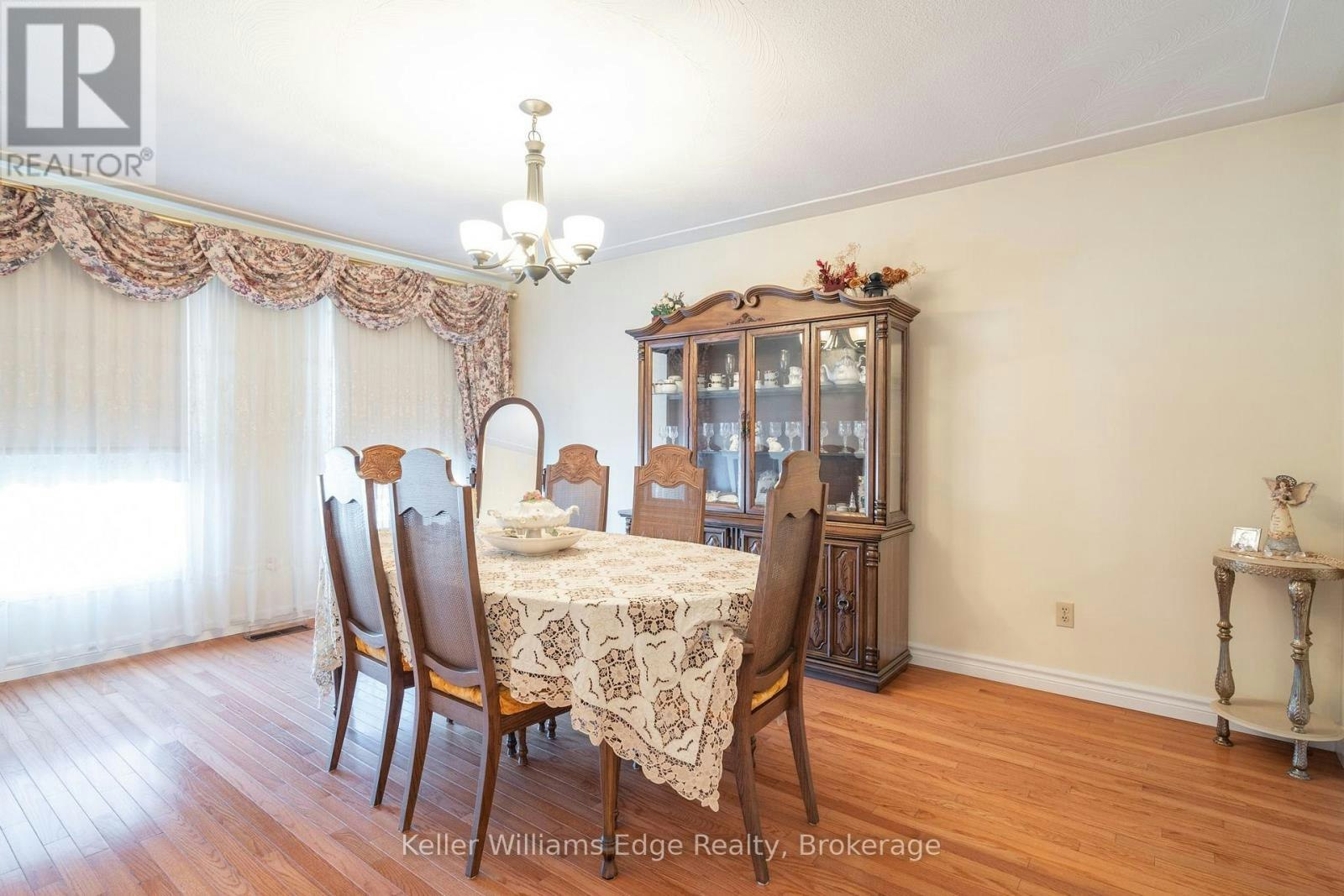 68 Ridley Drive, Hamilton, ON, L8W 1J2 - 2