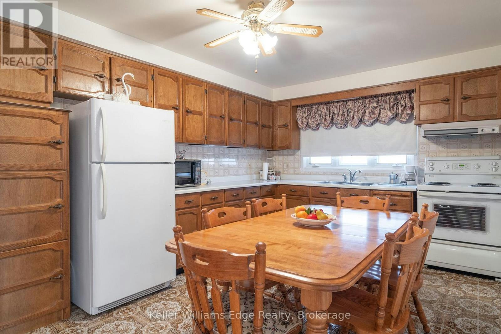 68 Ridley Drive, Hamilton, ON, L8W 1J2 - 4