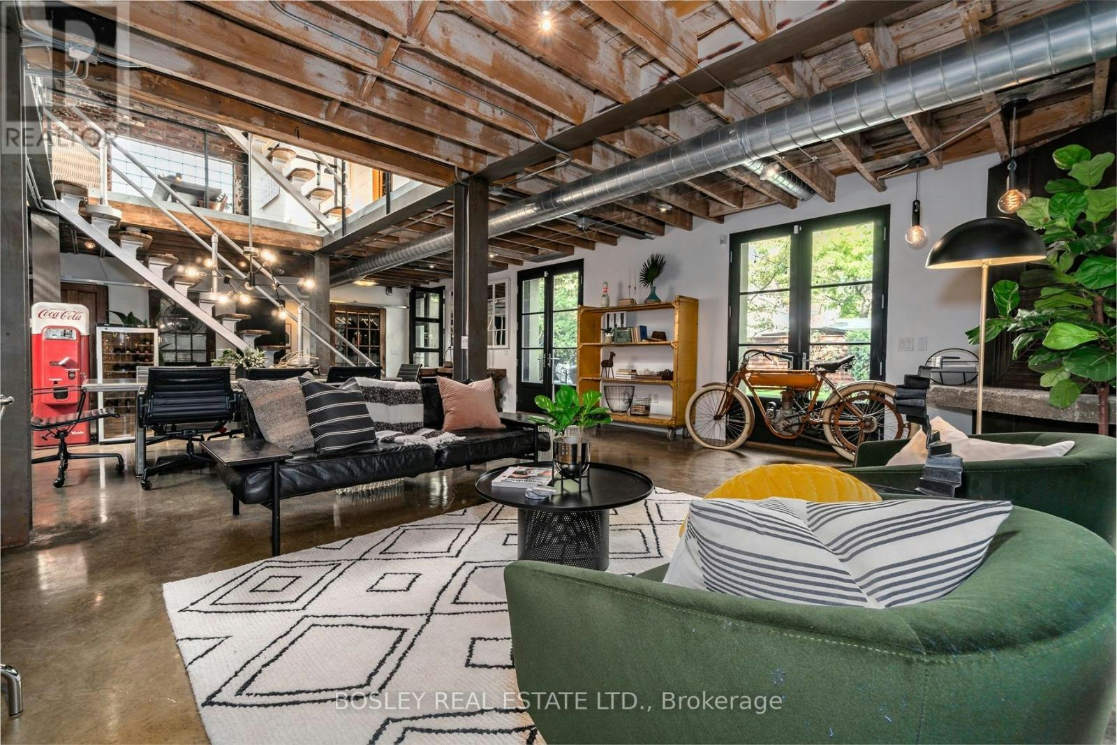 9 Peyton Lane, Toronto, ON, M4M 3R3 - 26