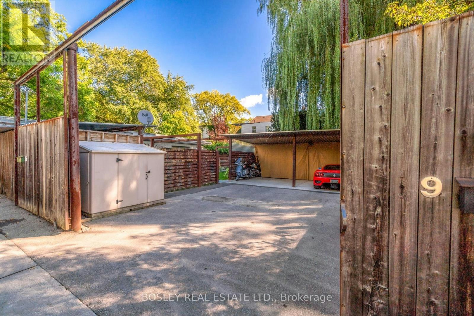 9 Peyton Lane, Toronto, ON, M4M 3R3 - 13