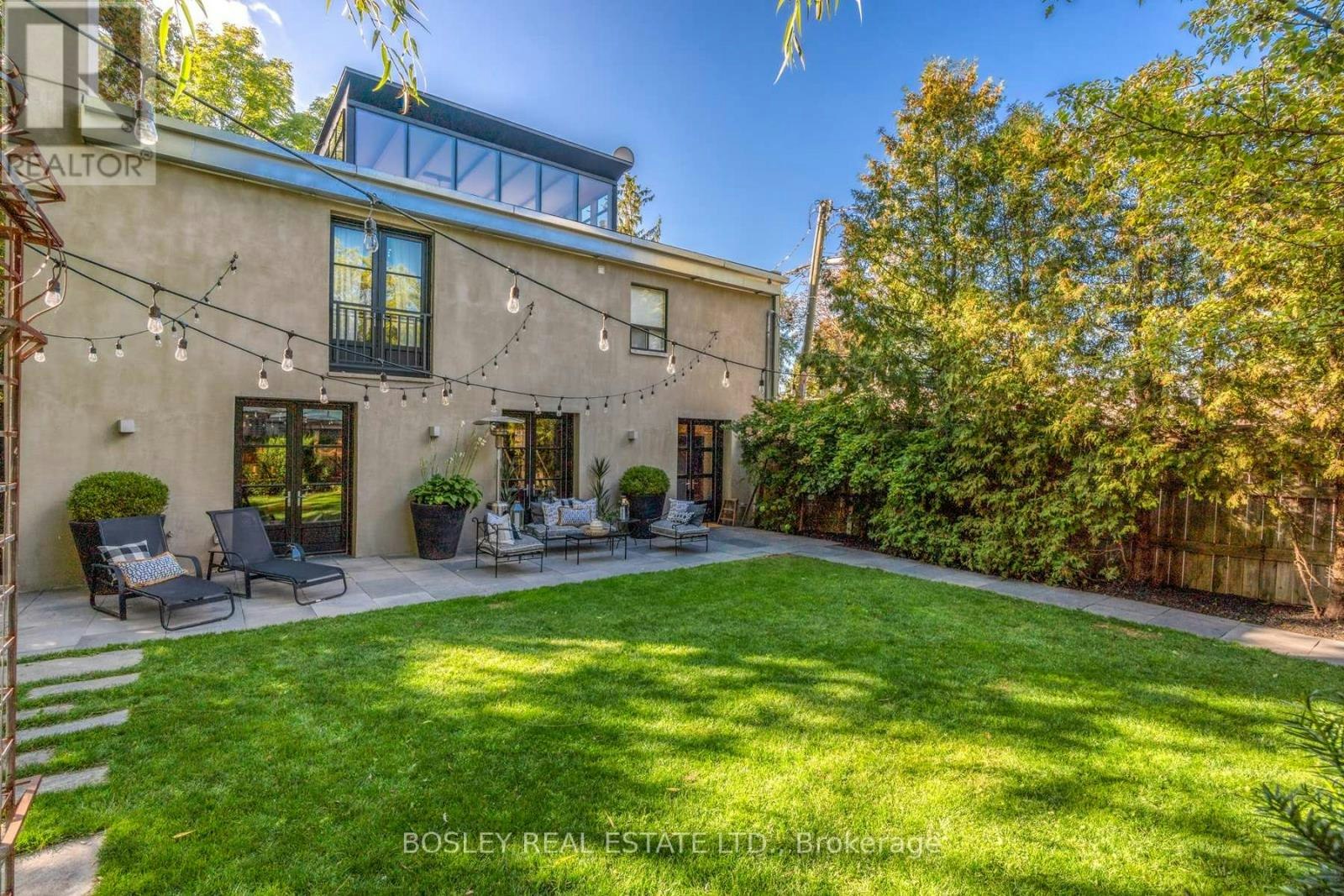 9 Peyton Lane, Toronto, ON, M4M 3R3 - 4