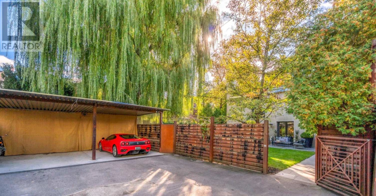 9 Peyton Lane, Toronto, ON, M4M 3R3 - 12