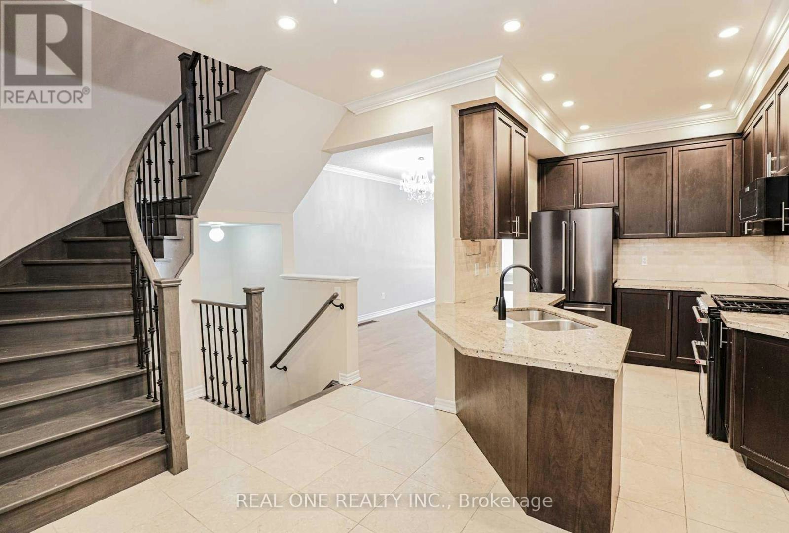 29 Poetry Drive, Vaughan, ON, L4H 3P8 - 5