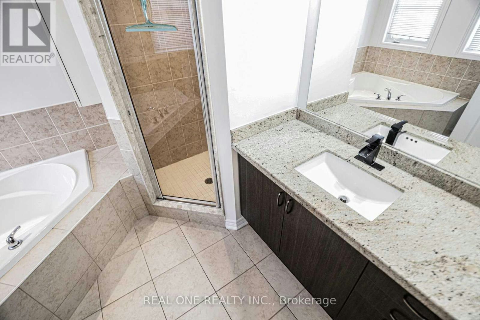 29 Poetry Drive, Vaughan, ON, L4H 3P8 - 23