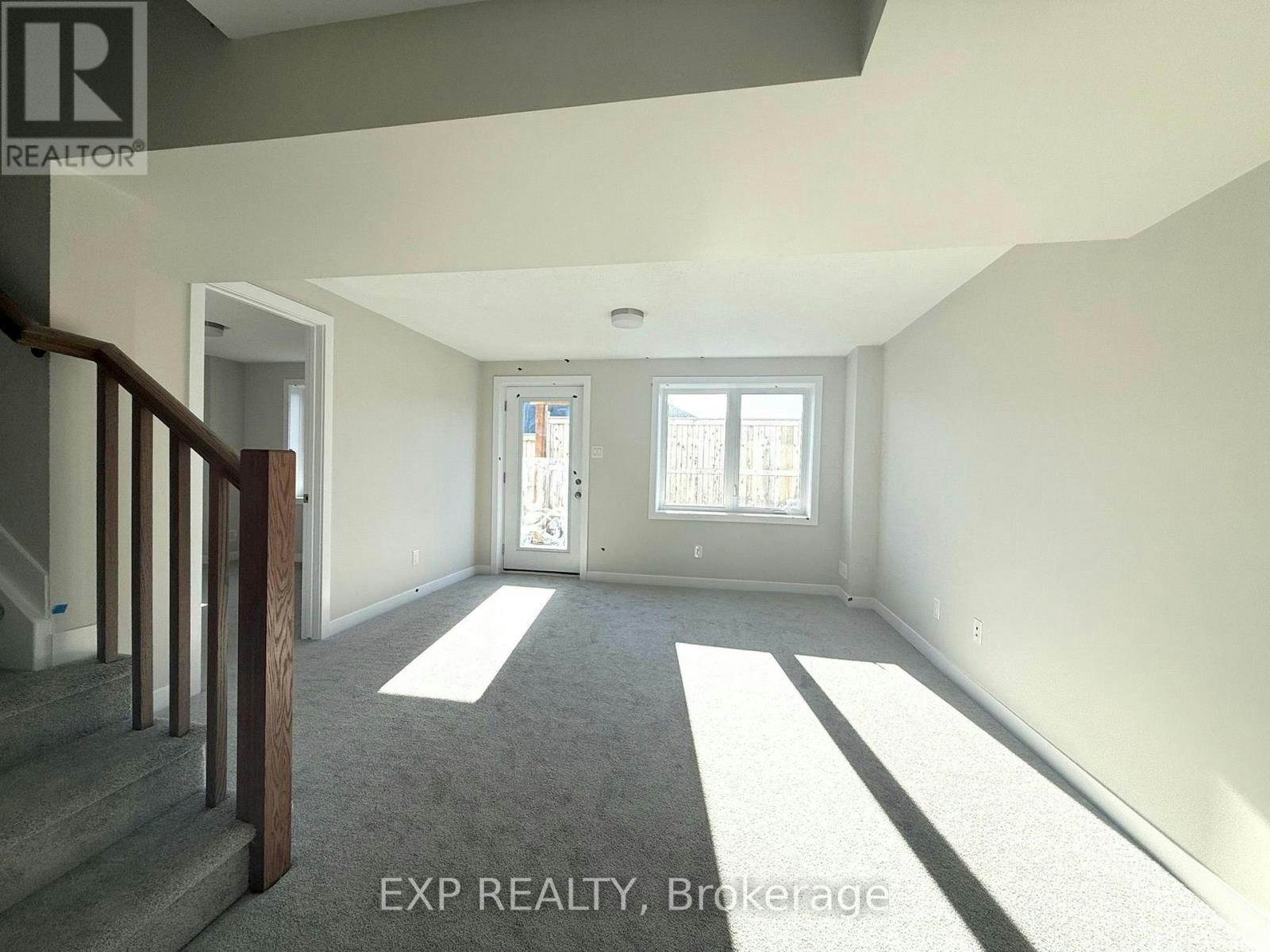 373 Falsetto Street, Ottawa, ON, K1W 0S6 - 22