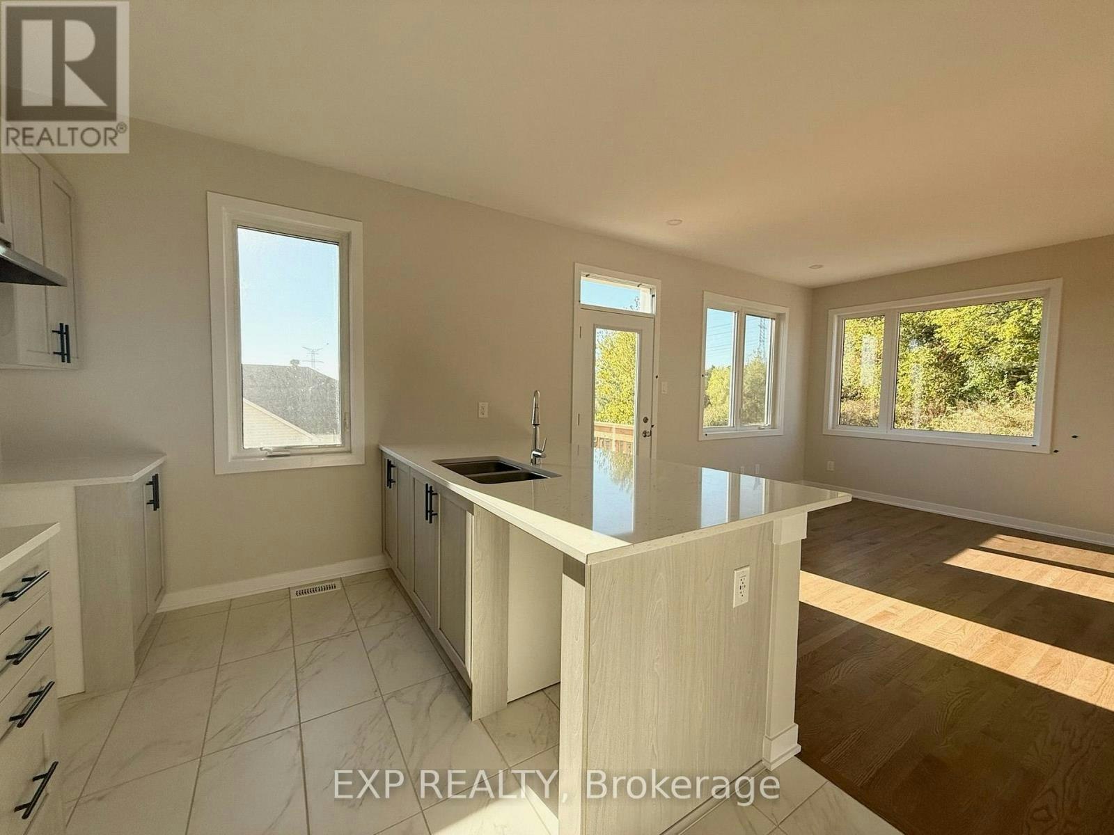 373 Falsetto Street, Ottawa, ON, K1W 0S6 - 2