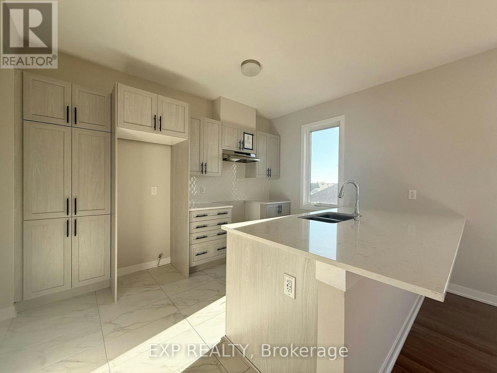 373 Falsetto Street, Ottawa, ON, K1W 0S6 - 20