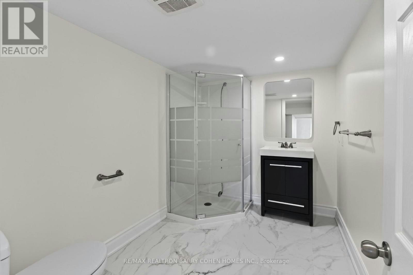 LOWER-371 Howland Avenue, Toronto, ON, M5R 3C1 - 15