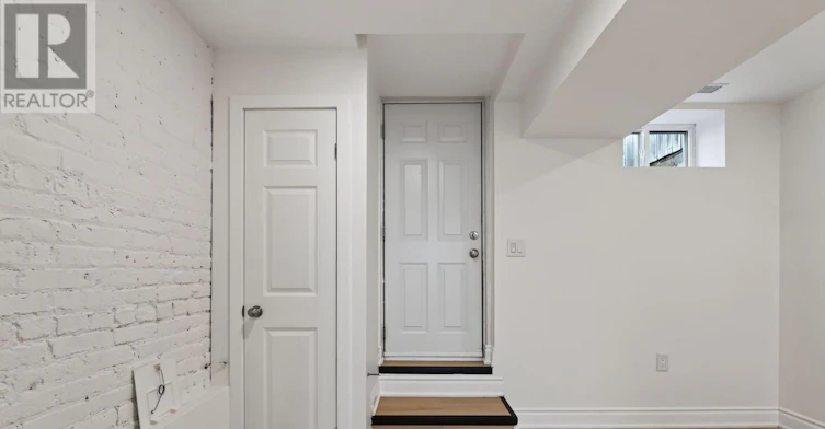 LOWER-371 Howland Avenue, Toronto, ON, M5R 3C1 - 2