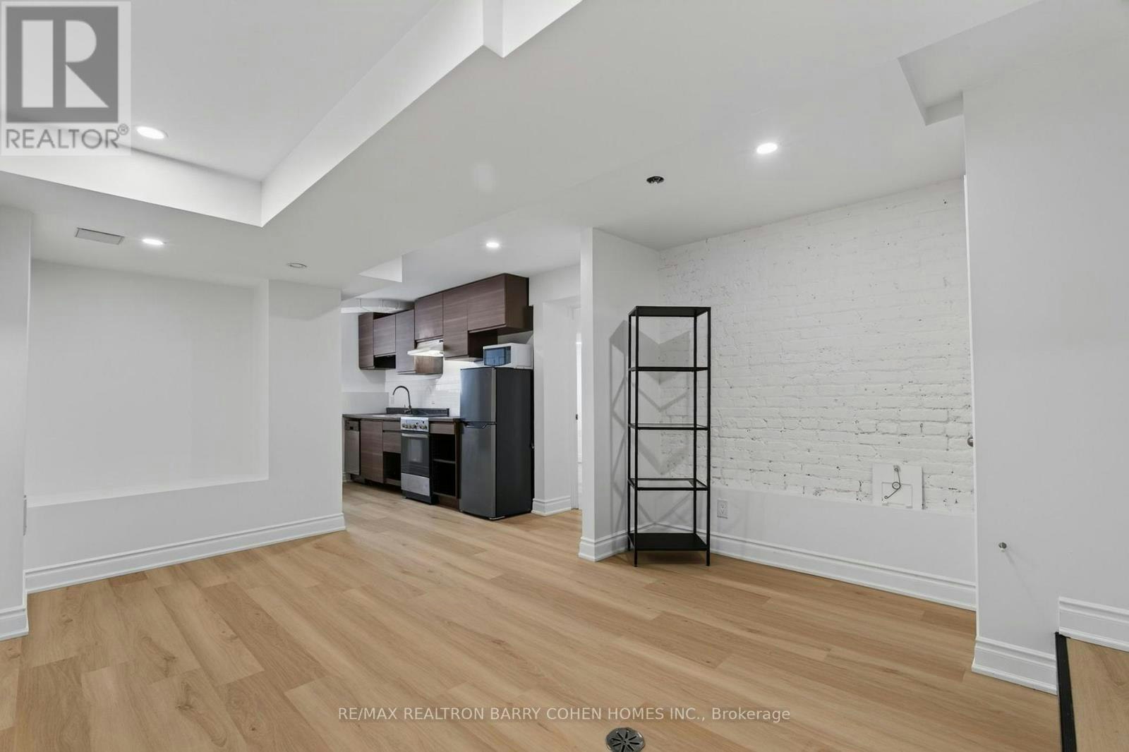 LOWER-371 Howland Avenue, Toronto, ON, M5R 3C1 - 6