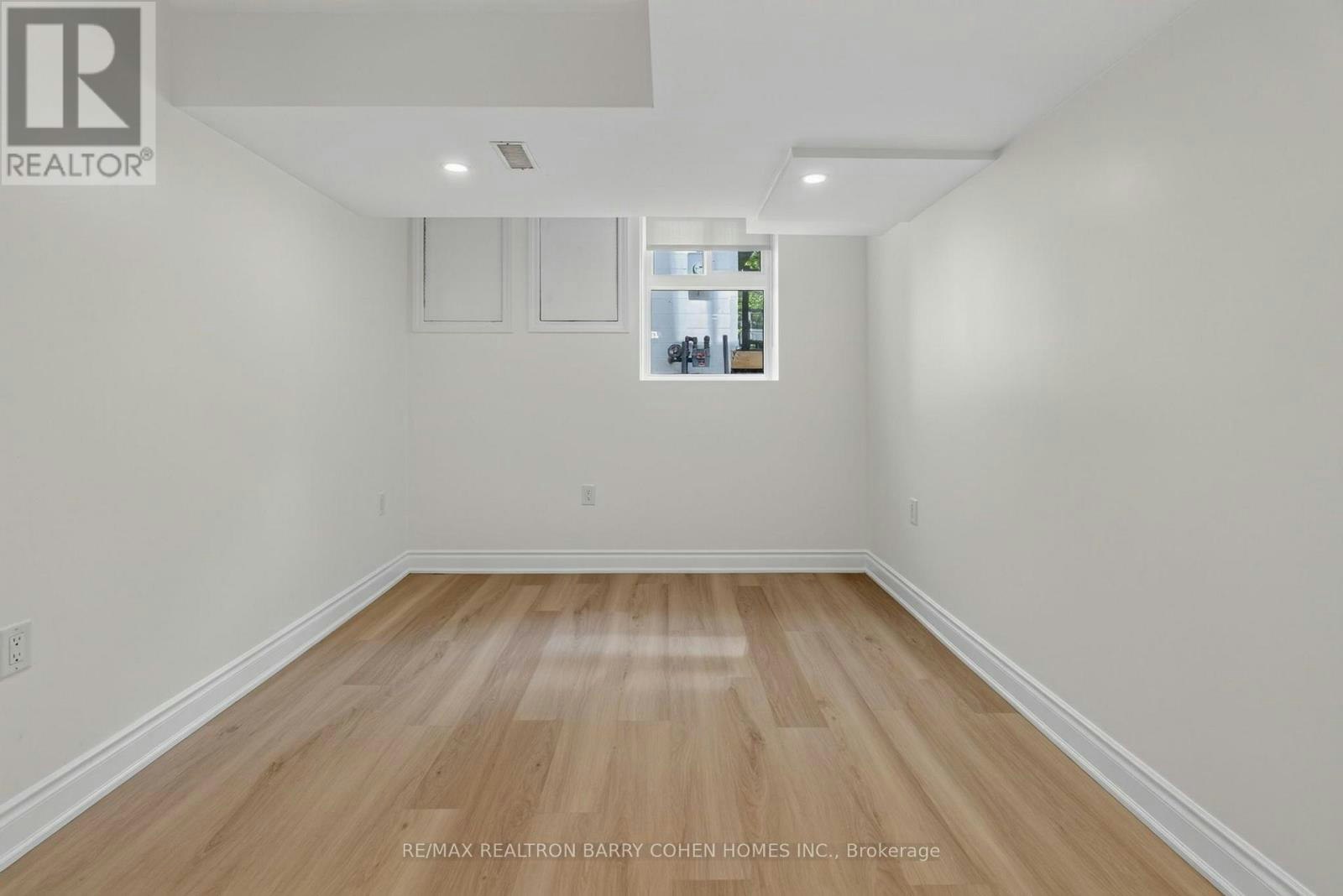 LOWER-371 Howland Avenue, Toronto, ON, M5R 3C1 - 10