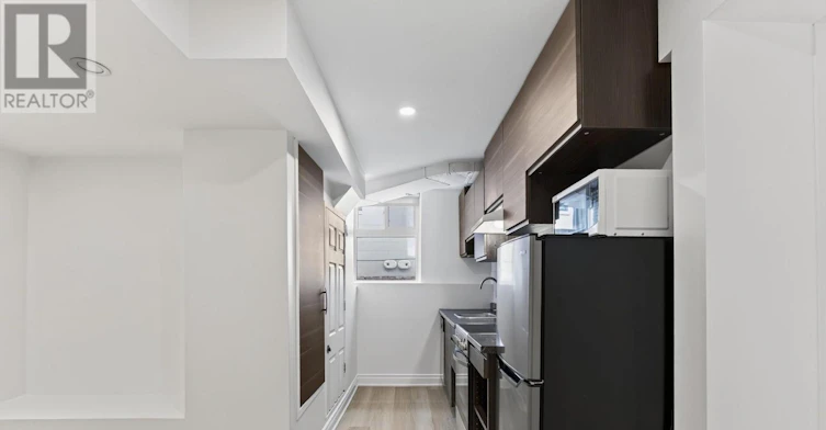 LOWER-371 Howland Avenue, Toronto, ON, M5R 3C1 - 8