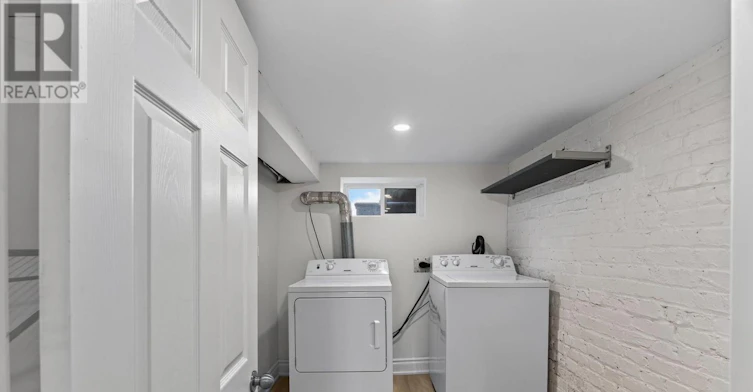 LOWER-371 Howland Avenue, Toronto, ON, M5R 3C1 - 17