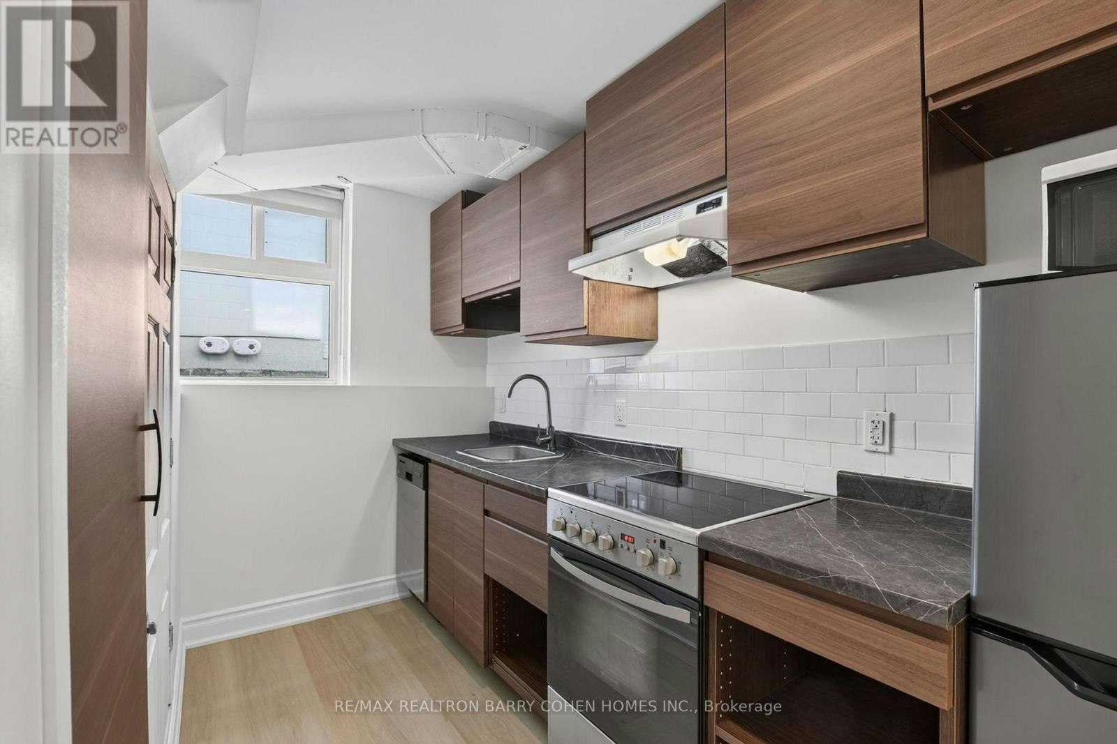 LOWER-371 Howland Avenue, Toronto, ON, M5R 3C1 - 9