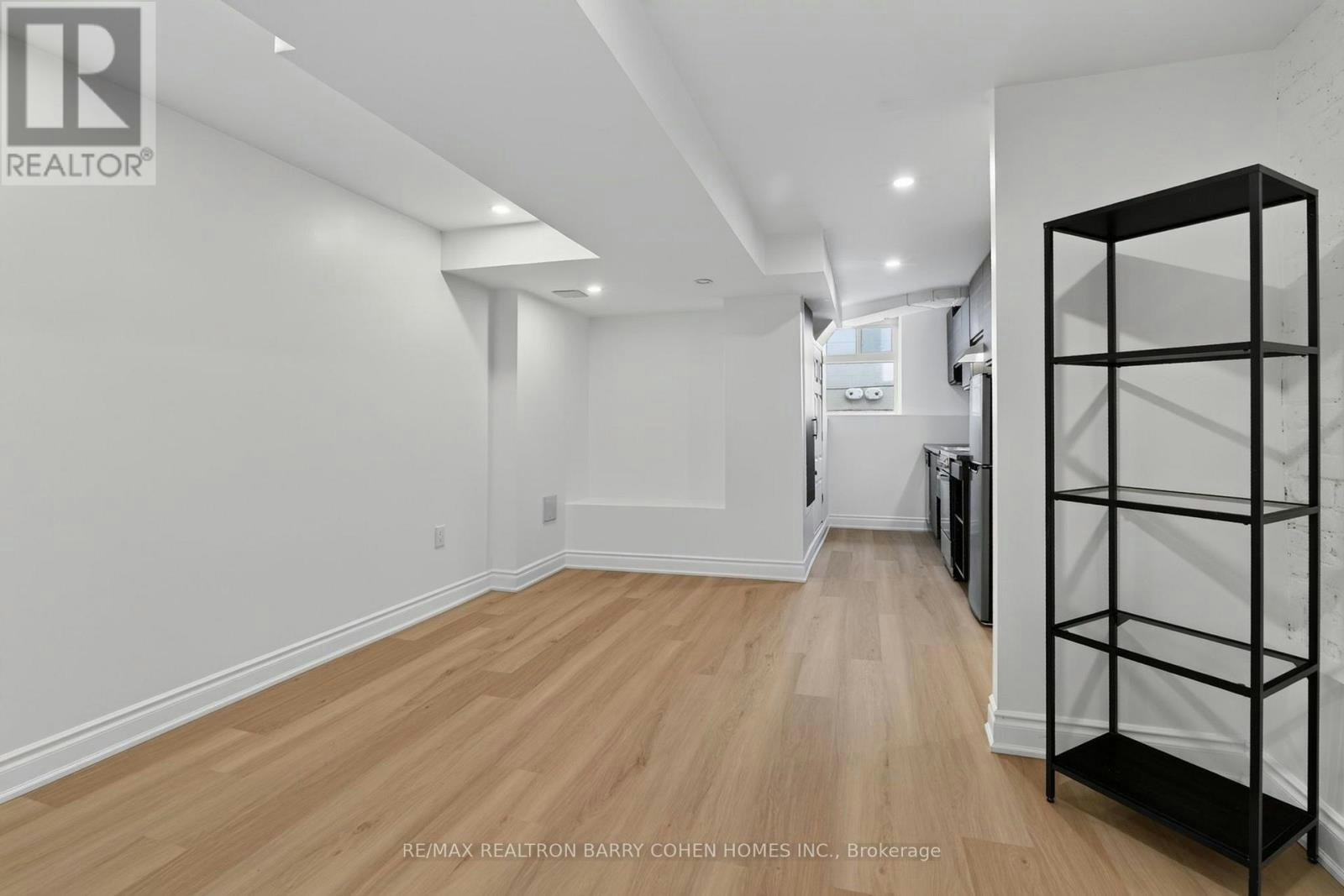 LOWER-371 Howland Avenue, Toronto, ON, M5R 3C1 - 5