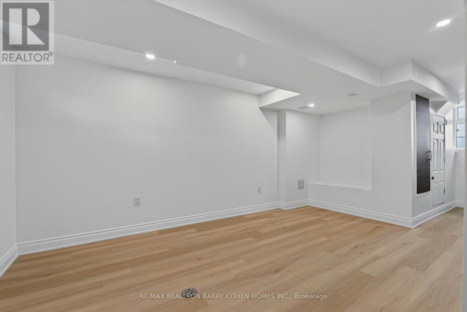 LOWER-371 Howland Avenue, Toronto, ON, M5R 3C1 - 4