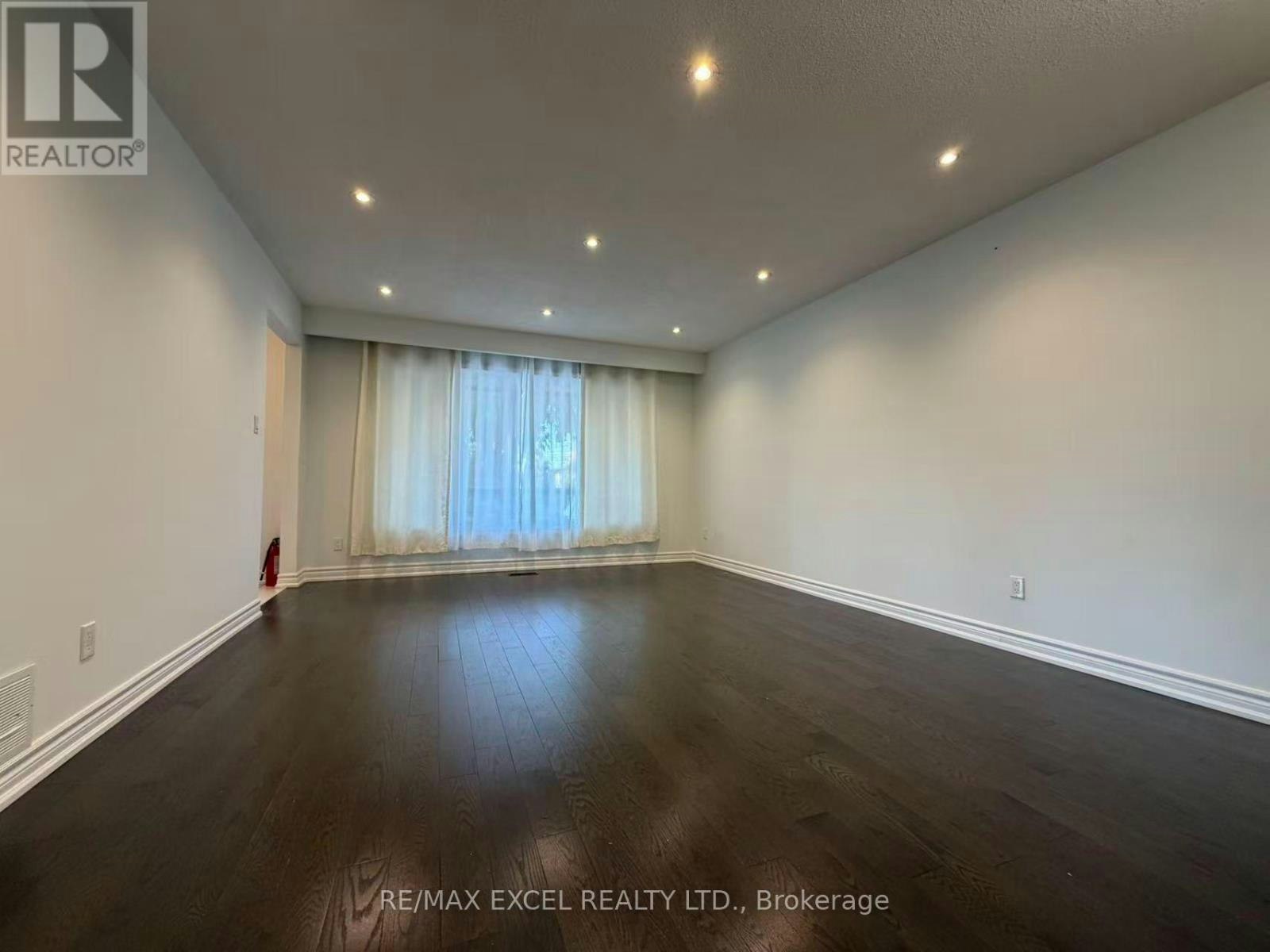 MAIN LEVEL-4 Lawnmere Crescent, Toronto, ON, M1S 2T2 - 8