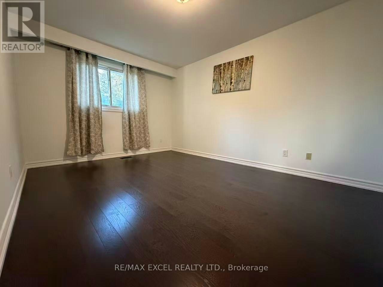 MAIN LEVEL-4 Lawnmere Crescent, Toronto, ON, M1S 2T2 - 11