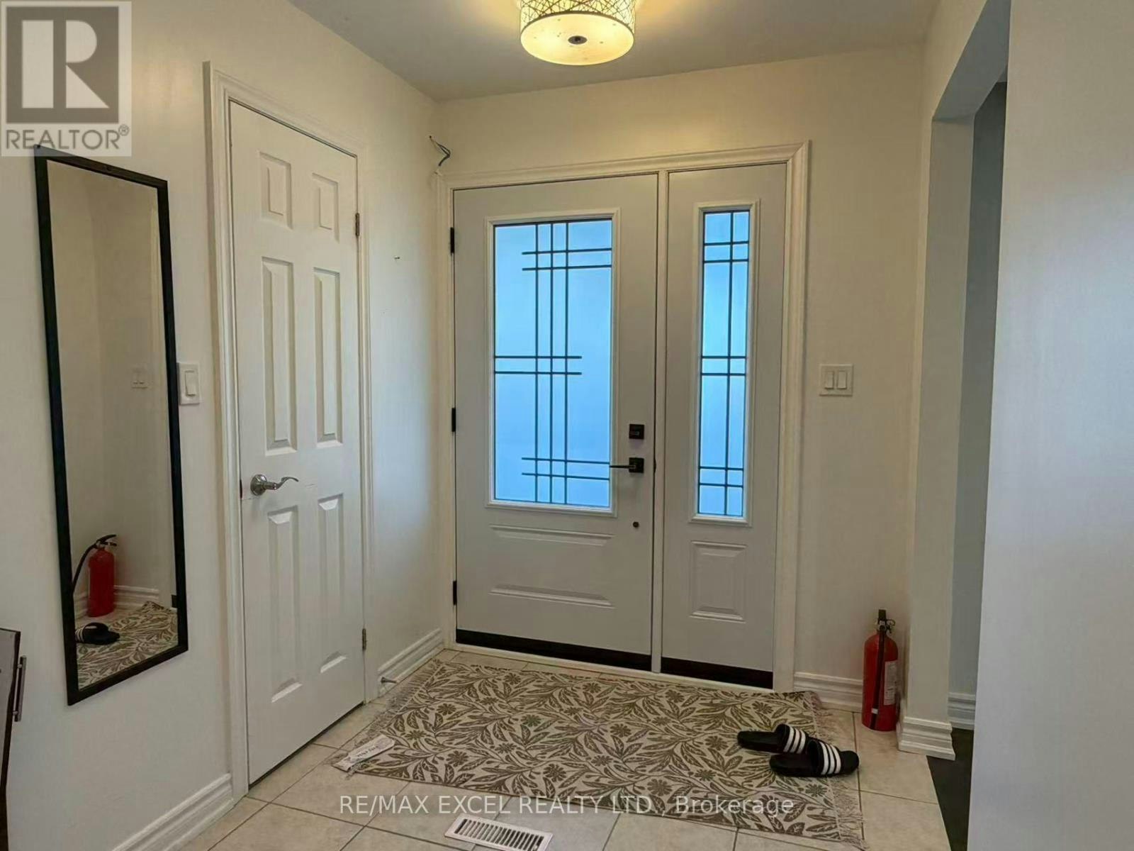 MAIN LEVEL-4 Lawnmere Crescent, Toronto, ON, M1S 2T2 - 3