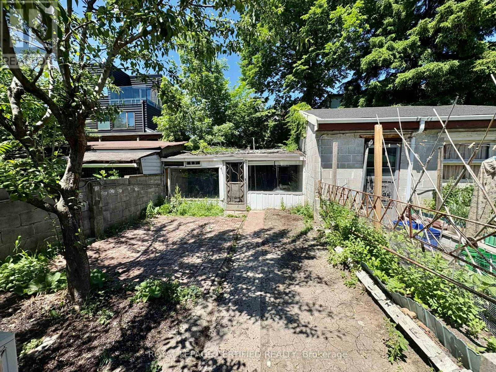 36 Mitchell Avenue, Toronto, ON, M6J 1B9 - 25