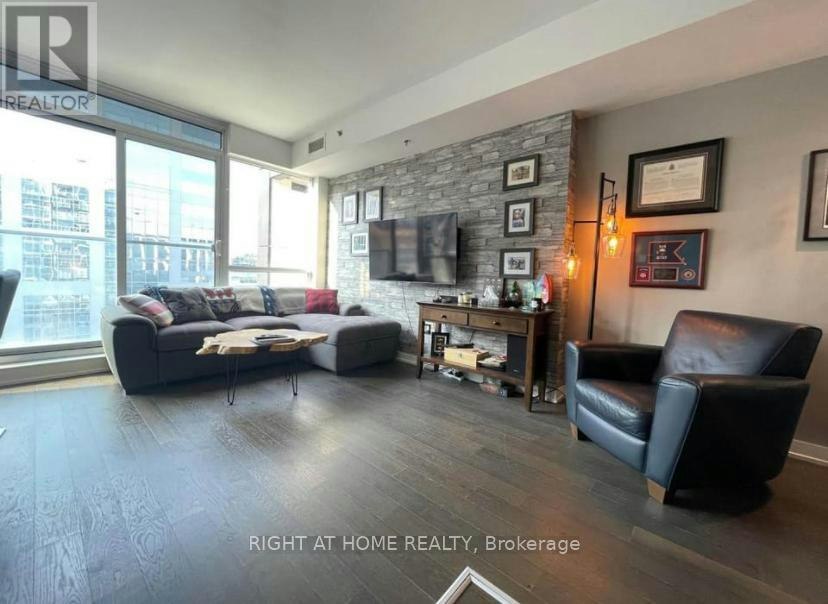 1507-199 Slater Street, Ottawa, ON, K1P 0C8 - 5