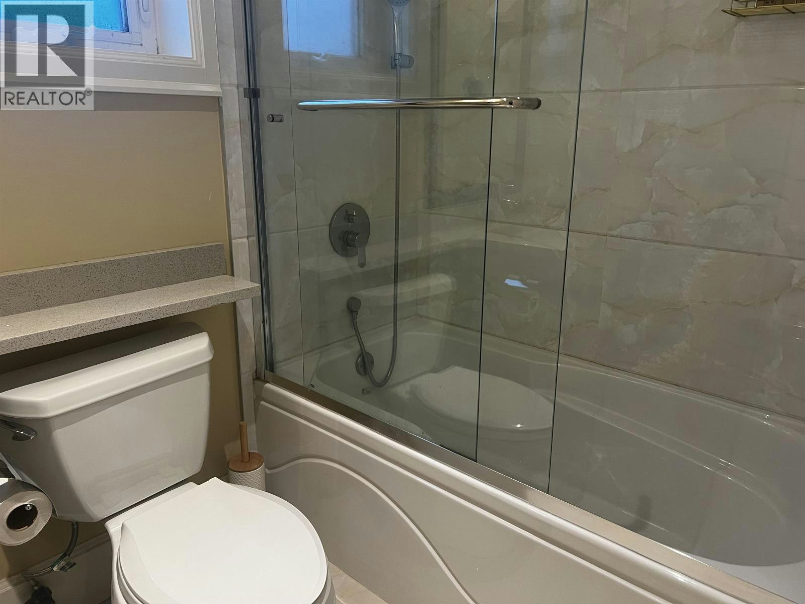  E 51th Avenue, Vancouver, BC, V5X 1B9 - 4
