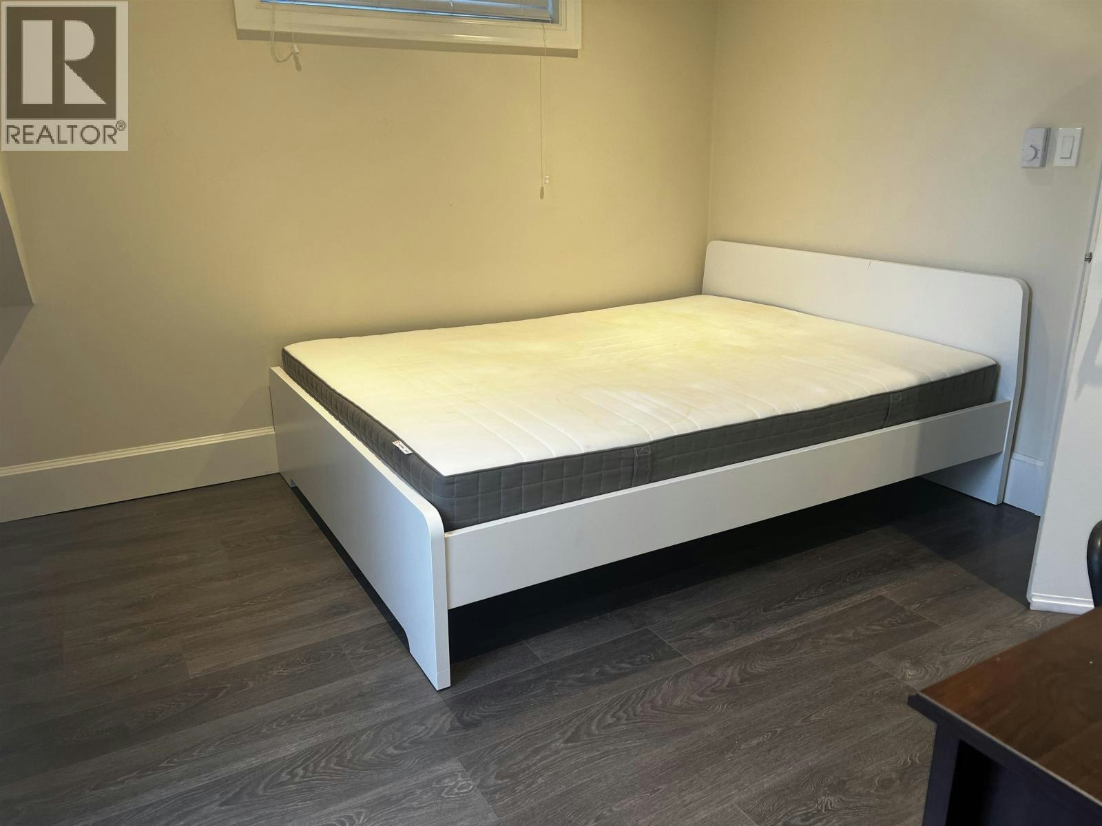  E 51th Avenue, Vancouver, BC, V5X 1B9 - 2