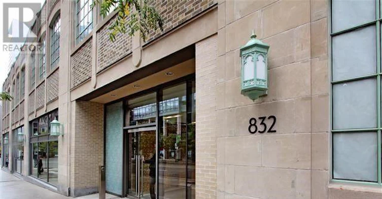1410-832 Bay Street, Toronto, ON, M5S 1Z6