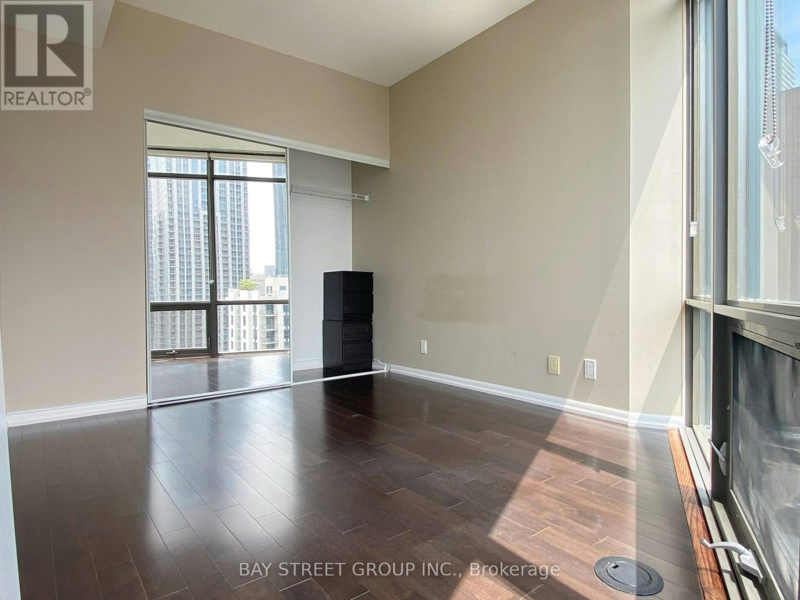 1410-832 Bay Street, Toronto, ON, M5S 1Z6 - 12