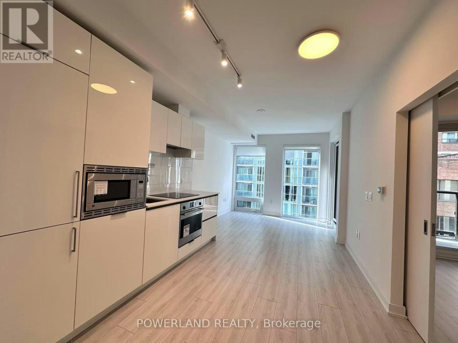 521-121 St Patrick Street, Toronto, ON, M5T 3C1 - 4