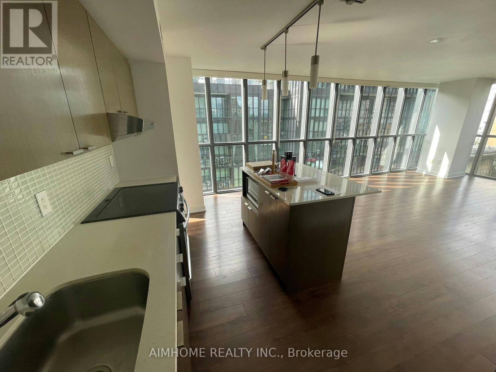 803-110 Charles Street E, Toronto, ON, M4Y 1T5 - 5