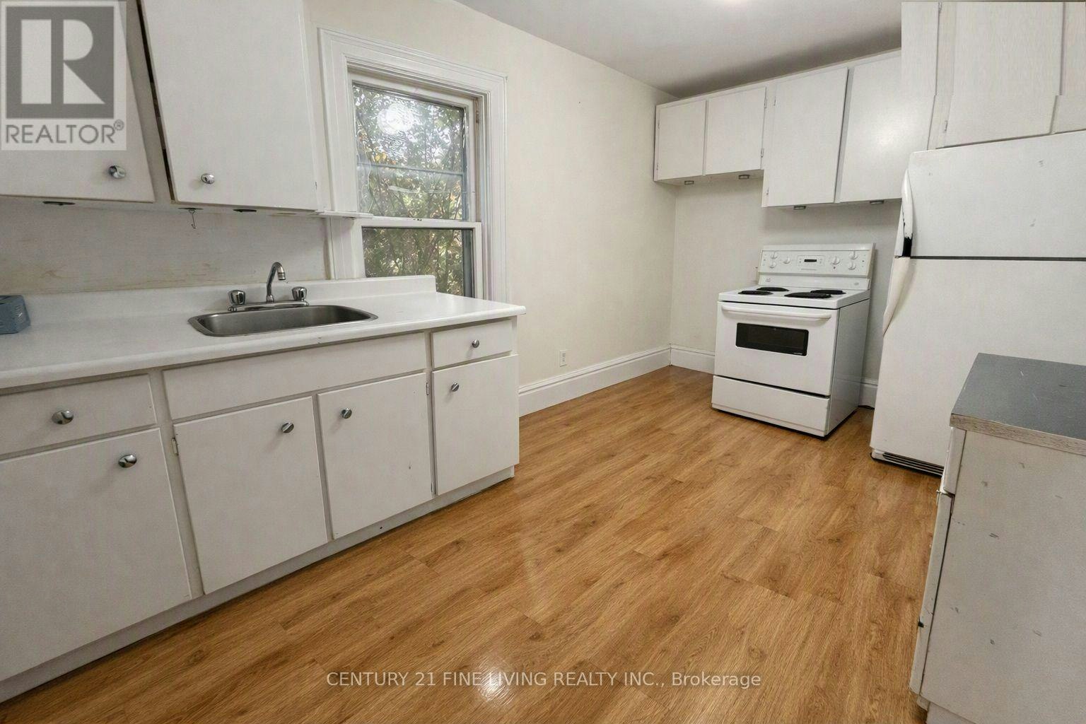 2-146 Bradford Street, Barrie, ON, L4N 3B3 - 2
