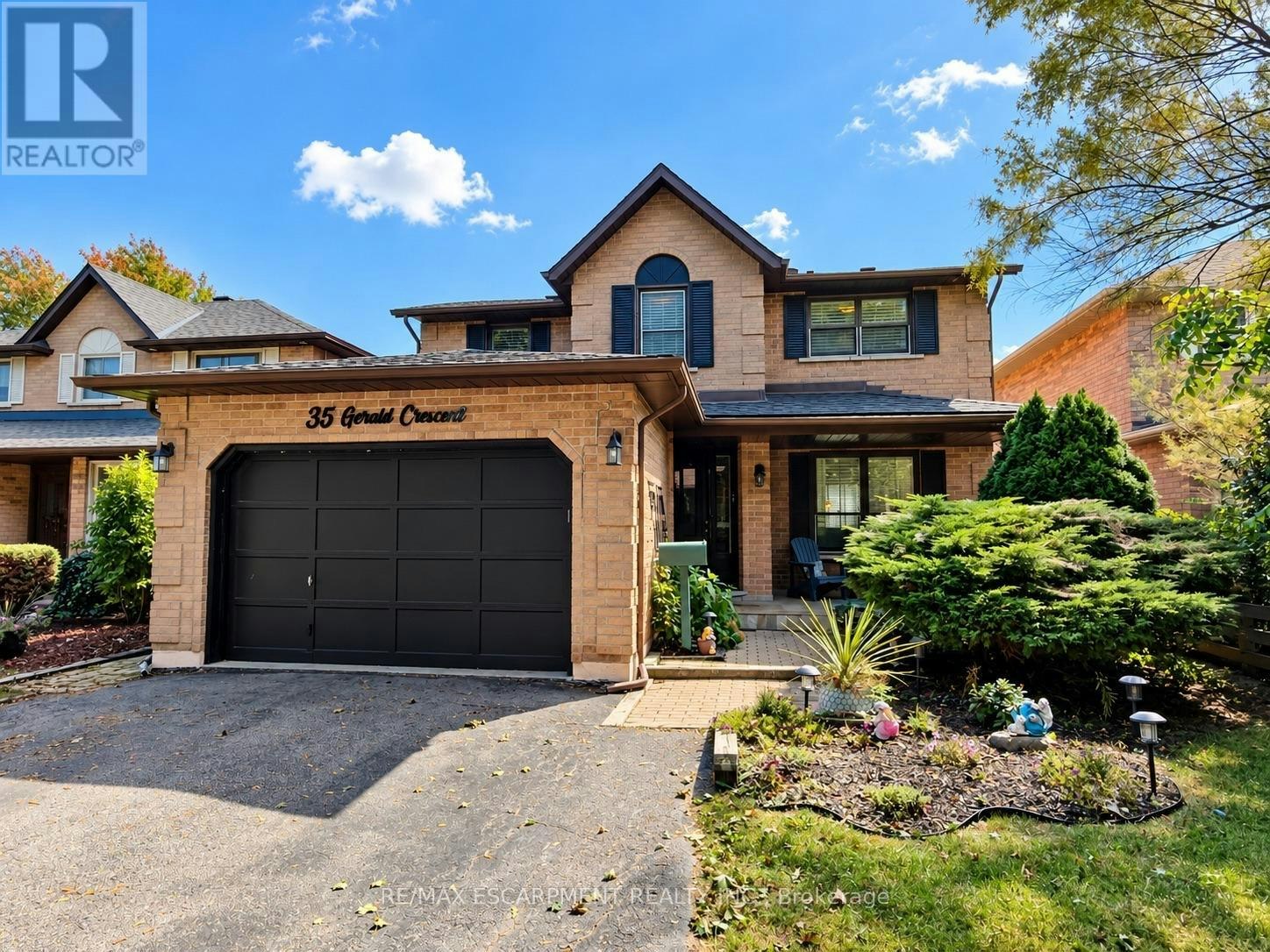 35 Gerald Crescent, Hamilton, ON, L8J 2J7