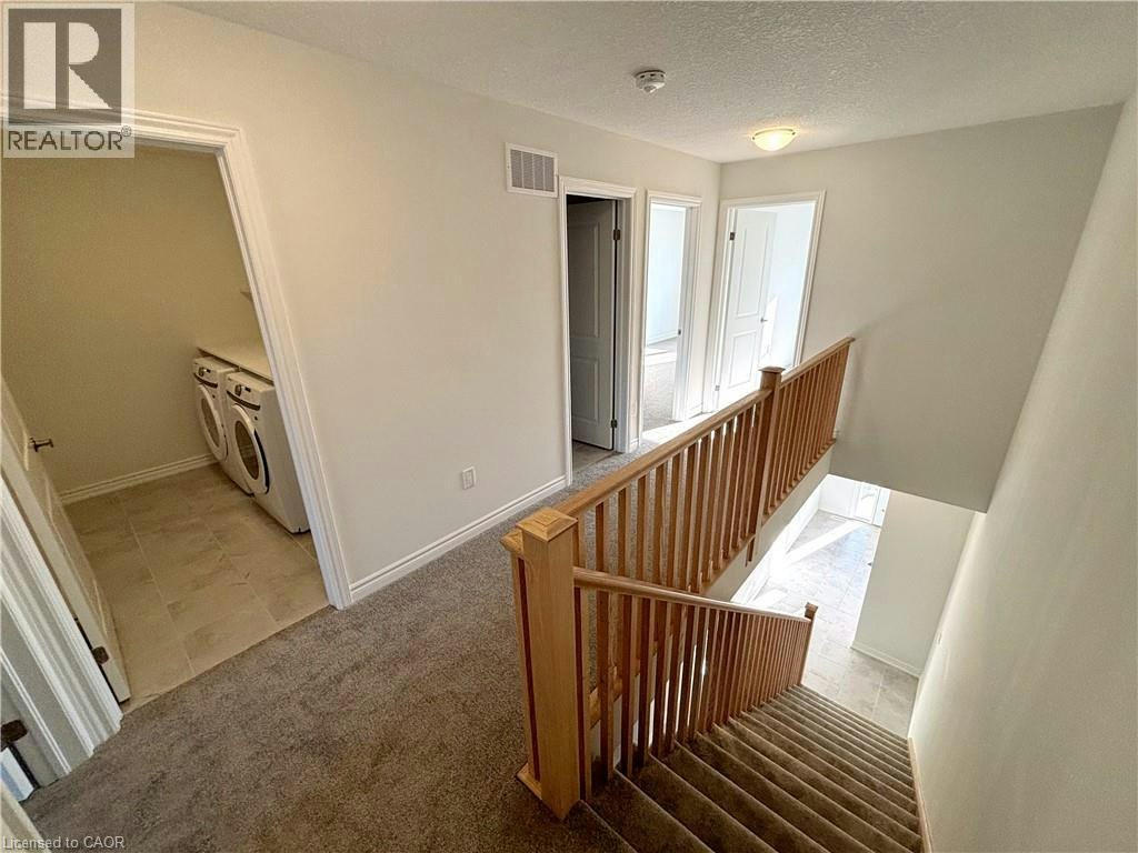 8 Elite Crescent, Cayuga, ON, N3W 0L1 - 10