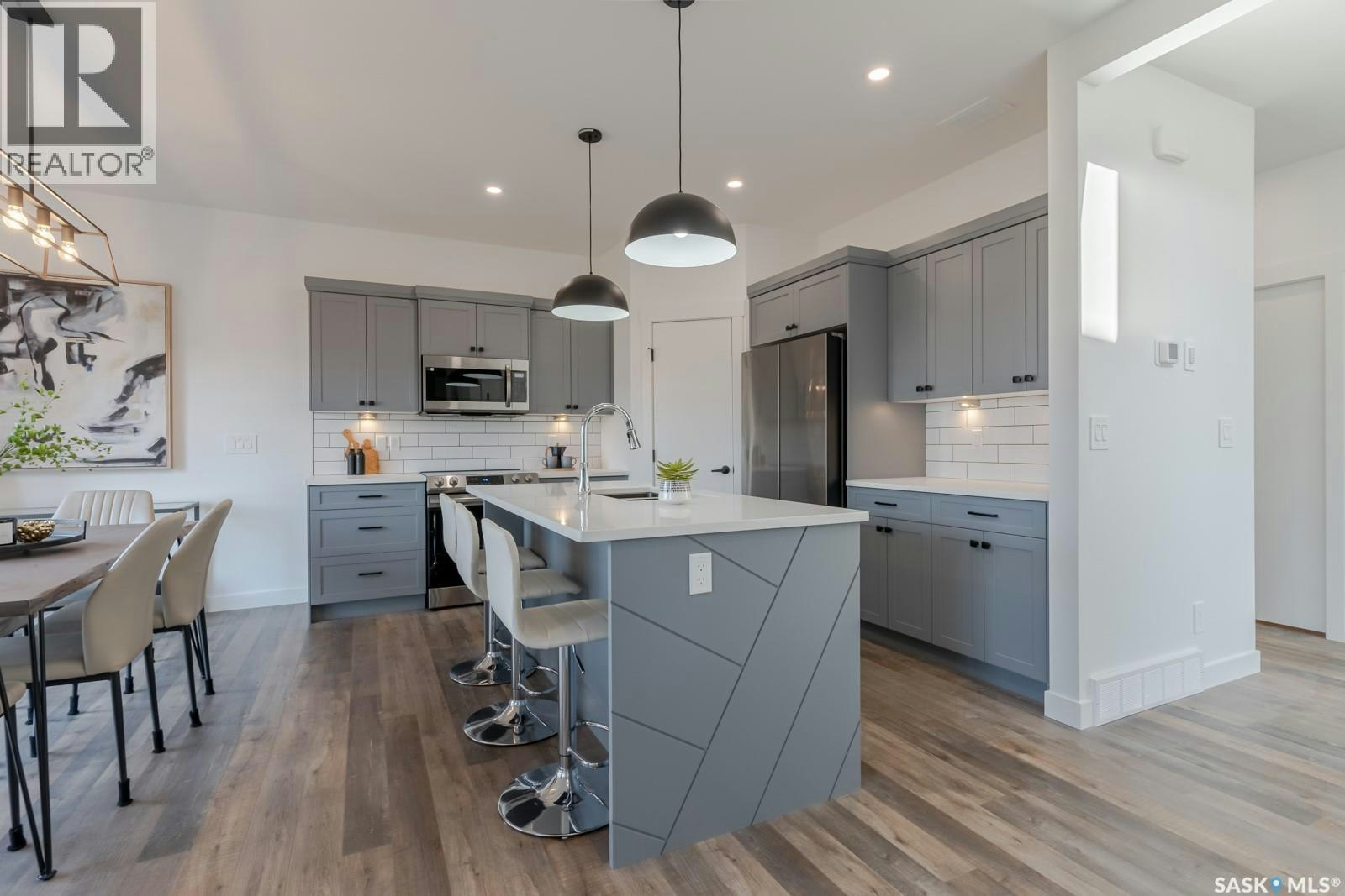 447 Asokan Rise, Saskatoon, SK, S7V 0Z7