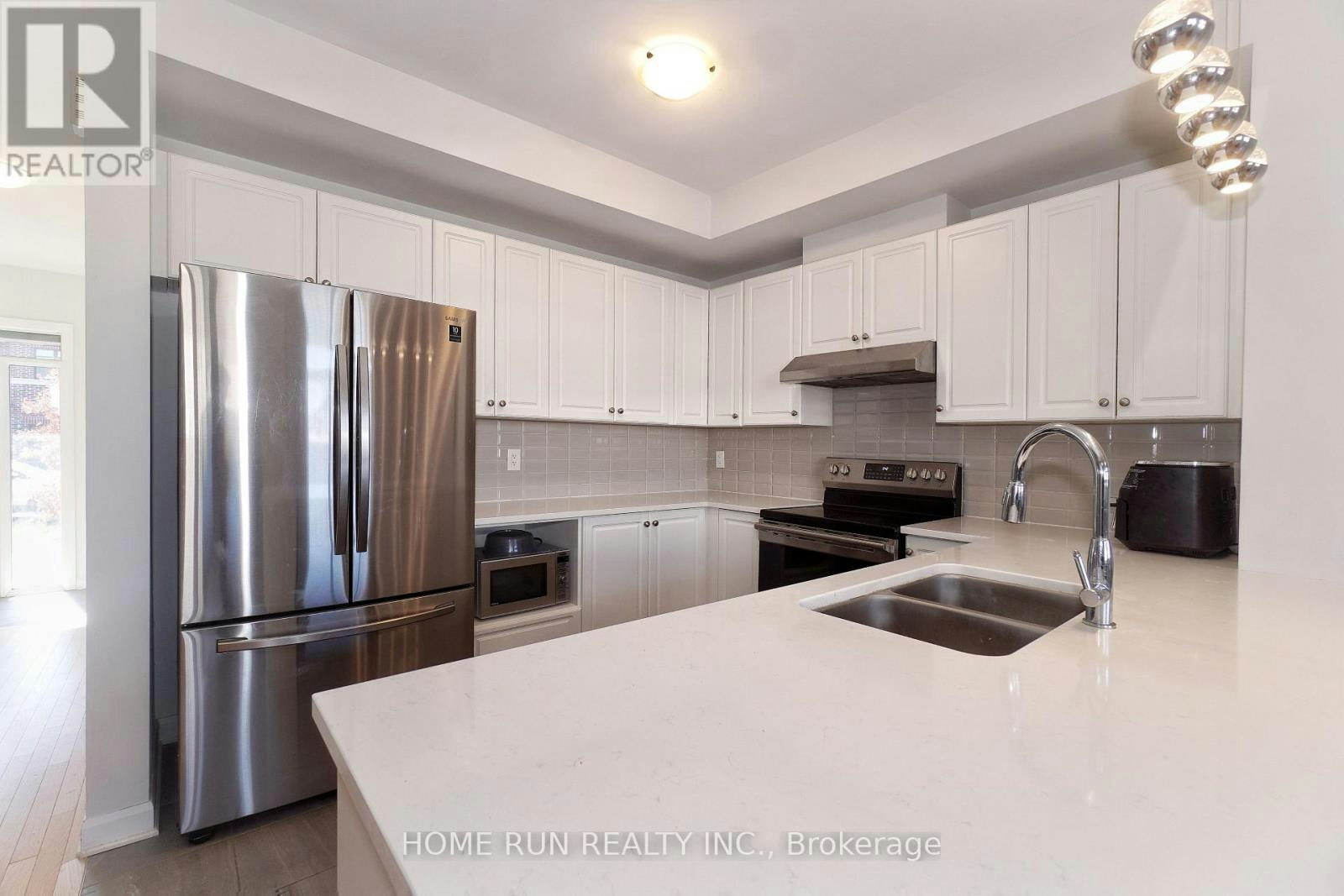 211 Clonrush Way, Ottawa, ON, K2T 0P7 - 5