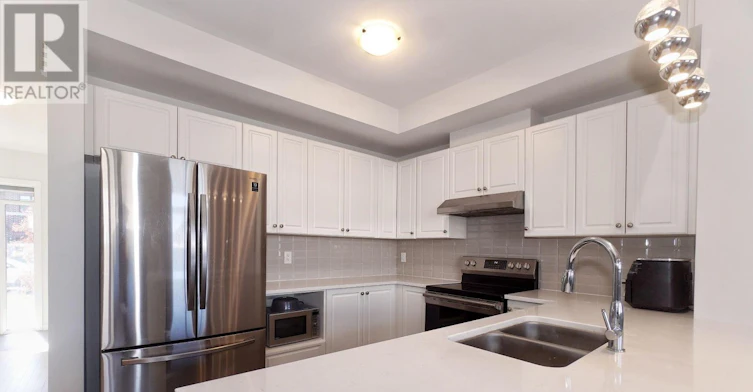 211 Clonrush Way, Ottawa, ON, K2T 0P7 - 5