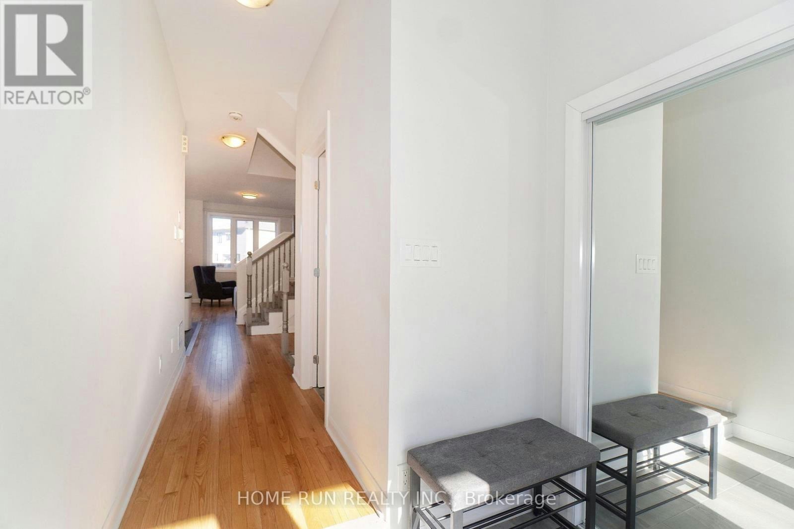 211 Clonrush Way, Ottawa, ON, K2T 0P7 - 3