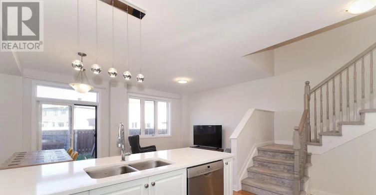 211 Clonrush Way, Ottawa, ON, K2T 0P7 - 7