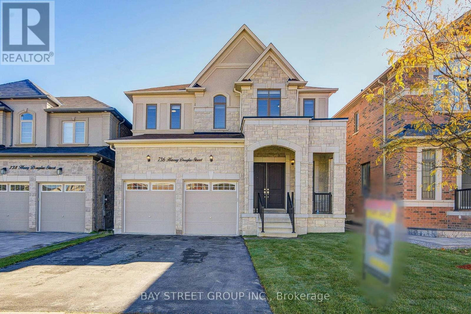 736 Harry Douglas Street, Newmarket, ON, L3X 0J8