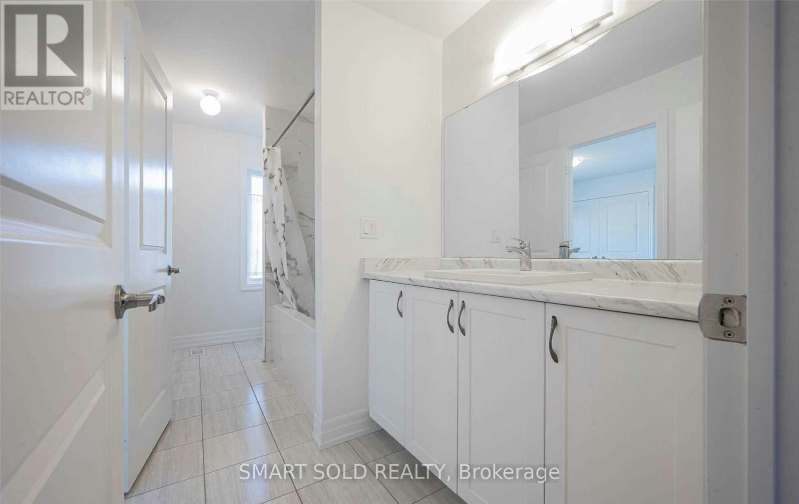 55 Charlotte Abby Drive, East Gwillimbury, ON, L9N 0T1 - 18