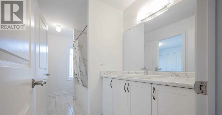 55 Charlotte Abby Drive, East Gwillimbury, ON, L9N 0T1 - 18