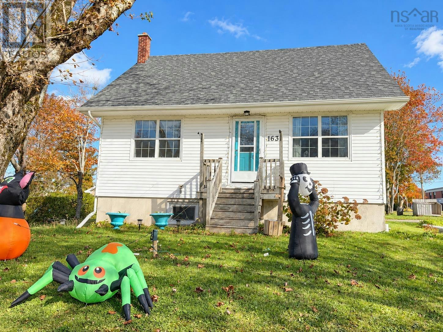 163 Riverview Drive, Sydney River, NS, B1S 1N7