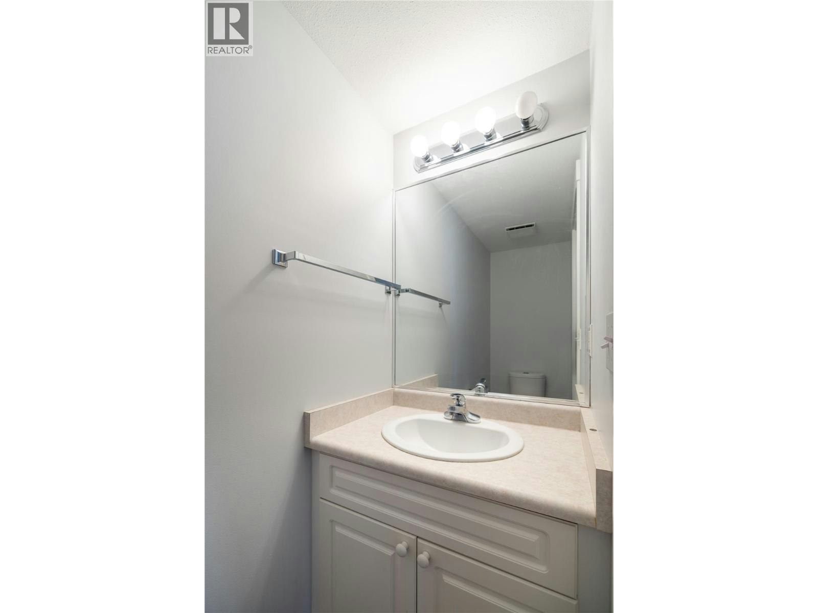 415 Klassen Road, Kelowna, BC, V1X 7P2 - 21