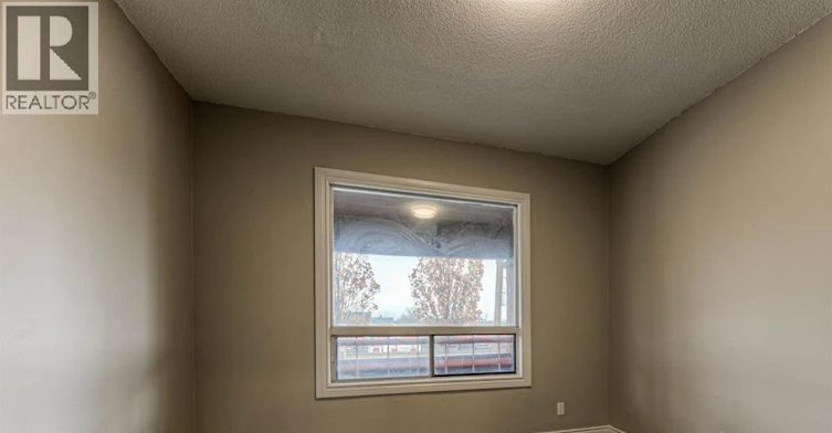 1-32 Lloyd Street, Hamilton, ON, L8L 3H4 - 3