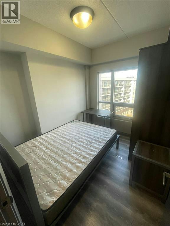F513-275 Larch Street, Waterloo, ON, N2L 0J3 - 5