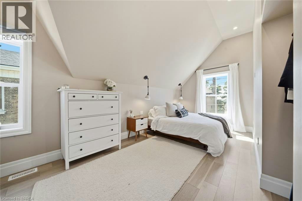 57 Terrace Hill Street, Brantford, ON, N3R 1E8 - 24