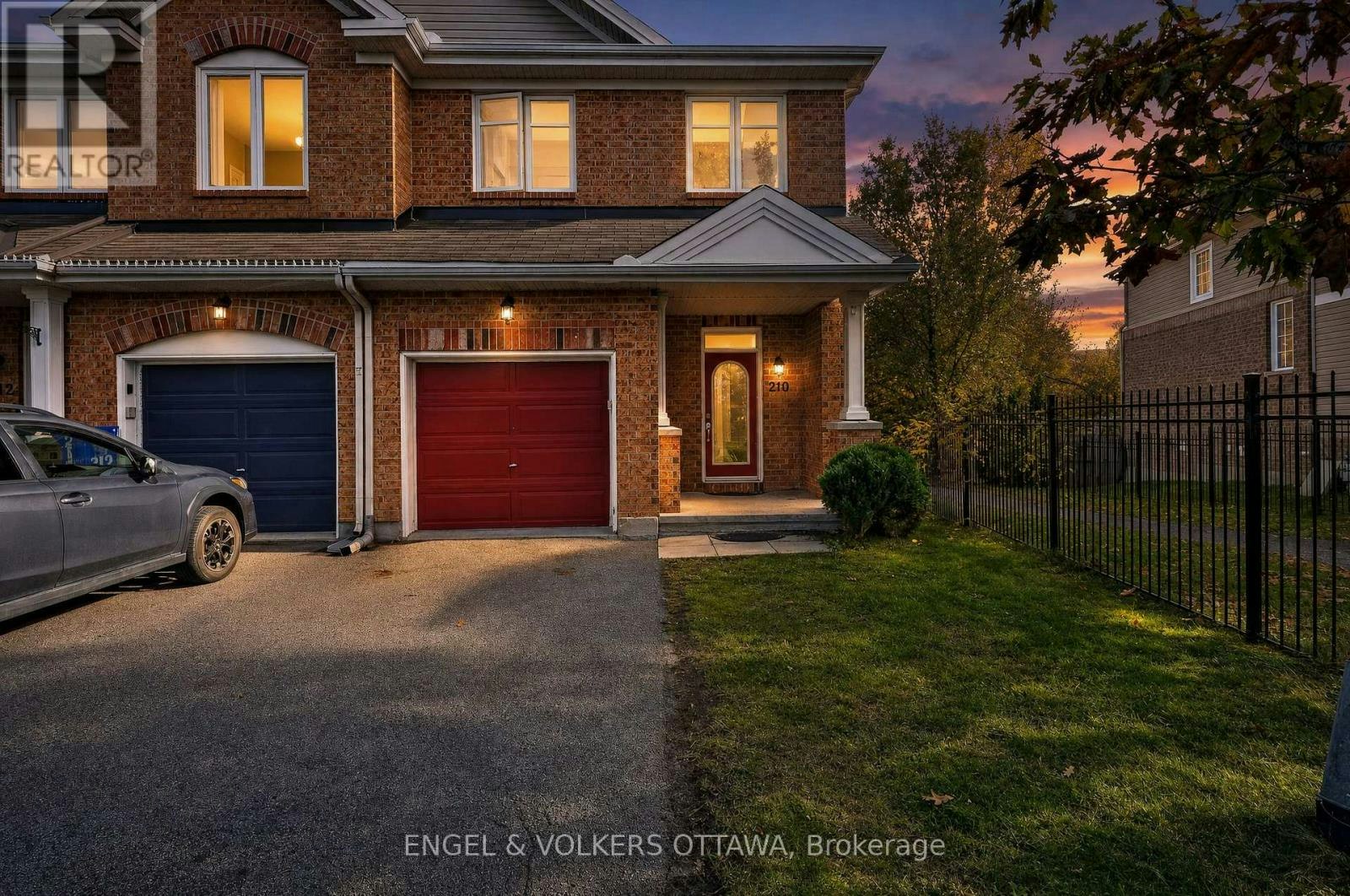 210 Stedman Street, Ottawa, ON, K1T 0B6 - 2
